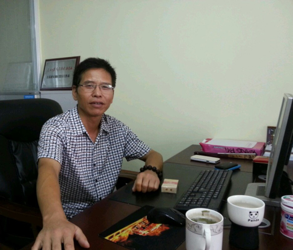 ����������