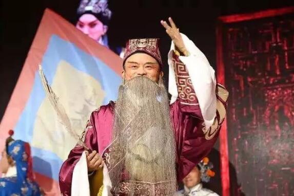 ͯѧ�����󣺸��¿Ƽ��ı��䣬��Ҫ�����黭����ů